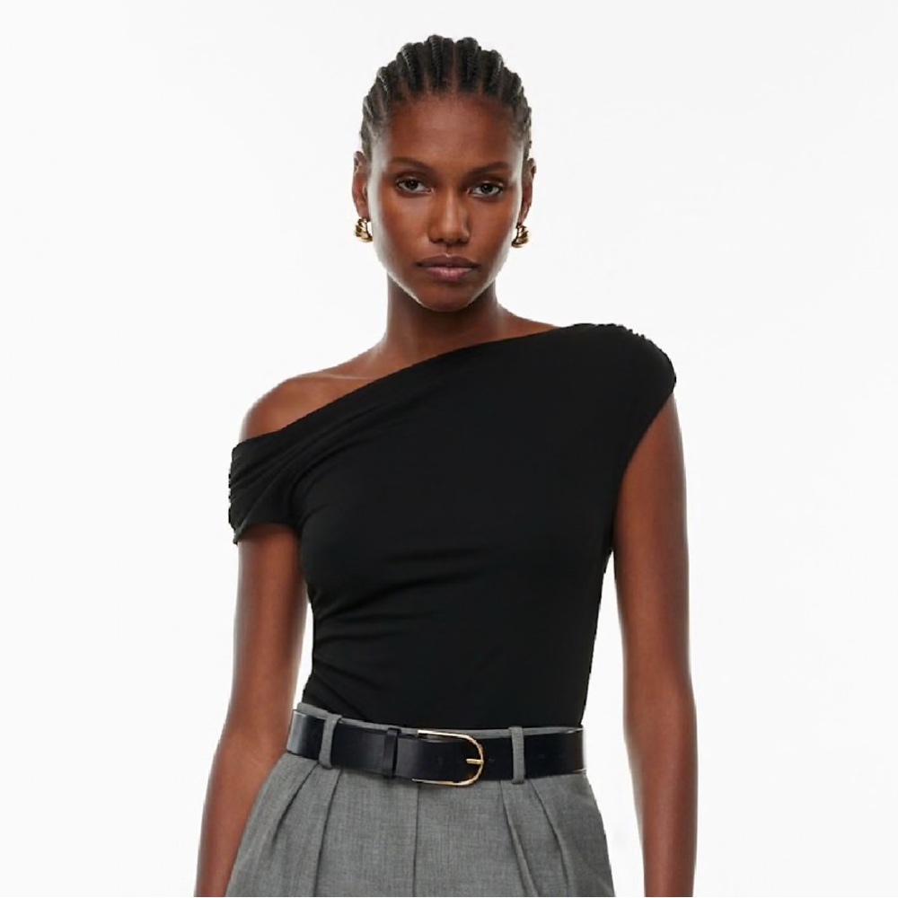Aritzia Gallery Top